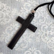 주얼리 감성 목걸이 스트릿 남녀공용 십자가 코디 빈티지 패션 우드