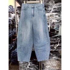 鬆弛感梨型彎刀褲 修飾腿型 寬鬆顯瘦 梨型身材友好