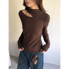 Twenty 時髦博主必備--小心機立領內刷毛保暖上衣 2501262