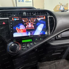 豐田 Prius C 18年專用安卓車機：3D環景、導航、倒車影像，汽車音響主機螢幕升級, (D)機皇款八核心8G+128G