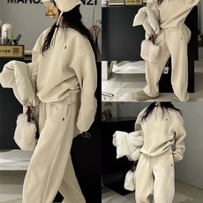 【 臺灣\齣貨 】鞦鼕 新款 加絨加厚 衛衣套裝 女 寬鬆 休閒 顯示 遮肉 兩件套【檸檬潮玩精品店】