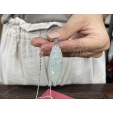 御古齋 翡翠福瓜掛件 冰種翡翠 附墜鍊禮盒, 1個