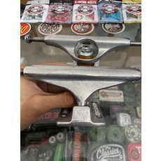 independent 因地 indy 進口橋 鍛造底座 雙空滑板橋 尺寸139 pu無磨損, 如圖所示, 1個