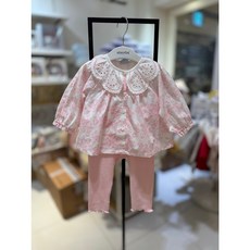 [압소바] 봄 40% /봄 가을 나들이룩으로 입기 좋은 블라우스 상하복 /고급스러운 패턴과 레이스 카라가 포인트로 /하의는 기본 레깅스 스타일*메르센상하*