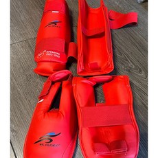 子甄彣璟 空手道護脛護腿套 跆拳道散打搏擊訓練護腿腳護具, 1個, S-紅色, 紅色