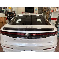 （車之房）2023 TOYOTA CROWN 皇冠 碳纖維 尾翼, 1個