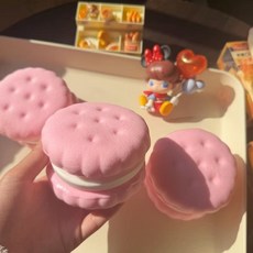 [샌드 쿠키 비스킷 말랑이 스퀴시] 쫀득 폭신 촉감 힐링 스트레스해소 피젯토이 데스크토이, 1개, 딸기