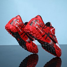 兒童足球鞋 碎釘防滑比賽專用足球鞋 01