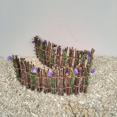 蘋果枝寵物造景圍欄 花朵綠植裝飾, 1個, 紫花圍欄28*10cm 2條