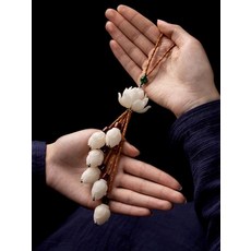 자동차 꾸미기 귀여운 인형 펜던트 차량용 악세사리 룸미러 대시보드, 1개, 자기 동래 스타일