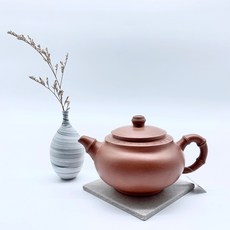 泰福晶品選物 紅泥竹節壺, 1個