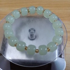 10mm和田玉晴水老形珠手串 - 古典優雅 精美盒裝, 1個