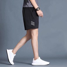 Helena運動短褲 涼感休閒工作五分褲 舒適排汗透氣速乾輕薄戶外跑步健身寬鬆男士褲