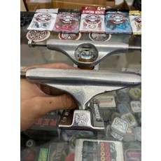 independent 因地 indy 滑板進口橋 鈦合金橋 鍛造底座 尺寸139 PU無磨損, 如圖所示, 1個