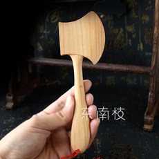 有貨桃木劍正宗肥城桃木雕刻兒童寶寶小孩男女護身壓驚隨身掛件道士劍 過爐保平安 鎮宅保平安, 原木色  18cm桃木斧, 1個