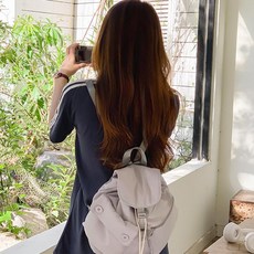 투니스 여성 멀티 포켓 끈 조절 백팩