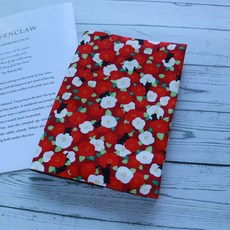 秋葉手作【樁花小黑貓】書衣 書套 可調式布書衣 手工書衣, 1個