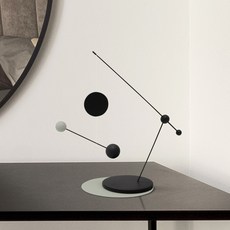 루일리 플랜츠 키네틱 아트 감성 인테리어 소품 스탠딩 데스크 모빌 / 그린 S M Size, 블랙 / 그린