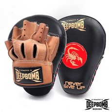 古川小夫 DEEPBOMB 頭層牛皮系列 手工真皮拳擊手靶 小靶 猴頭靶 泰拳 頂級牛皮 教練專用 吸震 黑色, 1個