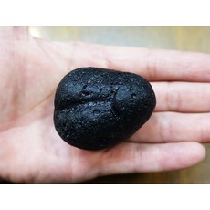 §能量礦石§ RIZALITE Tektite 菲律賓隕石 重135克 黑隕石 玻璃隕石 雷公墨 衝擊玻璃