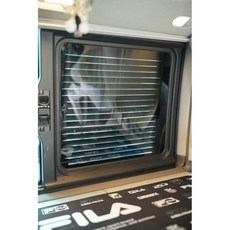 VW福斯T6.1防盜防蚊鋁合金氣窗全車系磁吸版，關窗第四代，台灣製造保固2年, R6.1右邊(副駕駛座)