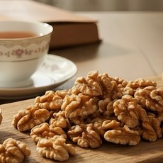 嚴選天然核桃，健康零食首選，富含Omega-3，無添加人工色素防腐劑, 200g, 1個