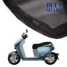 블루샤크 M사이즈 52cm X 40cm 오토바이 3D원단 쿨시트 안장커버, 1개, 그외 차종
