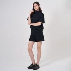 [백화점 정품] 스파이더 여성 프로웹쿨 우븐 숏츠 4.5부 SPKMCNTR351WBLK