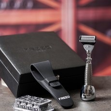 FREED 尊爵四件組五刀式刮鬍刀禮盒 - F滿版鍍鎳浮雕, 1套, 免費刻字