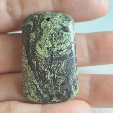 特色油畫風意境綠松石無事牌，天然湖北原礦，高瓷玉化，伸縮繩設計，平安守護, 1個