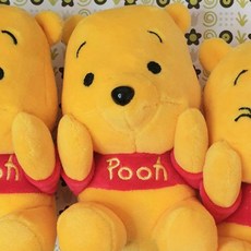 買一送一 維尼 護理師識別證/易拉扣/伸縮扣/內縫/護士/醫療人員/醫師/學生/證件夾/證件扣/吊飾, 雙眼睜眼維尼《現貨》, 1個