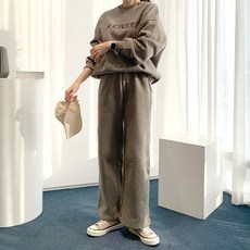 SOON2DLE 女士字母毛絨寬套裝