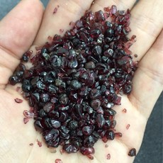 彩雅寶石精品 石榴石碎石