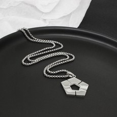 有貨 【3923人收藏】藍色監獄足球項鏈bluelock標誌吊墜藍鎖動漫畵週邊日漫掛件 HMHC, 1個, 藍鎖動標誌項鍊【鈦鋼不掉色】