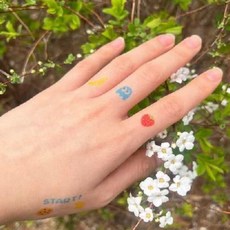 로랑마켓 타투스티커 도트 레트로 픽셀아트 패션스티커 발목타투