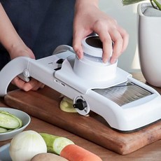 주방용 다기능 야채 슬라이서 무채 감자채 오이채 당근채 얇게 썰기 조리도구, 1개, 페르비타 3단 채칼 슬라이서