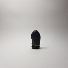 은은한 황금빛 달무리 문양 수석