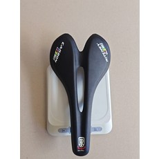 RITCHEY 碳纖維 鞍座 黑色 3K 亮光 重量134.2g 中空 透氣, 如圖所示, 1個