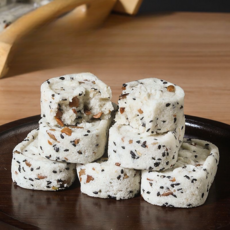 台灣上青 堅果茯苓八珍糕, 500g, 1個