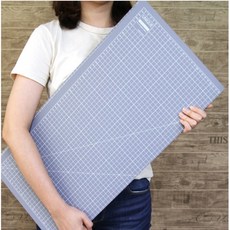 유니크 3단 접이식 재단판 90x60cm 그리드 눈금 자가복원 커팅매트, 그레이