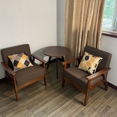 陽臺一桌兩椅組閤三件套現代簡約民宿酒店小茶幾休閒北歐實木沙髮陽臺小桌椅 戶外桌 陽臺桌椅 休閑桌椅子 桌子 IUL9, 胡桃色兩椅一圓桌