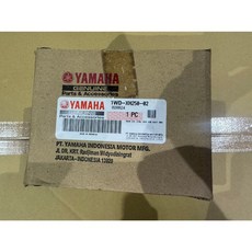 YAMAHA YZF-R3 2015-2018 舊款R3 原廠鎖頭總成 包含油箱後座鎖頭, 1個