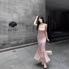 티류으스 여성 봄 시즌 블랙 스트랩 니트 머메이드 롱 원피스 허리라인 톤온톤 디자인 슬림핏 Lyw