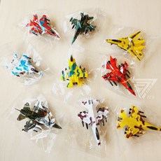 迷彩多色迴力戰鬥機模型 迷你仿真玩具飛機 軍事主題兒童禮物, 1個, 隨機一台
