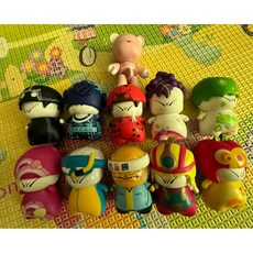 C.I.BOYS 共11隻, 1個