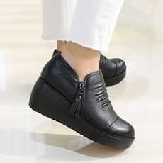 제이슈 가죽 공들인 통굽 부티 슈즈 7cm