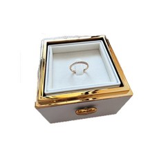 小熊蠟燭戒指盒 求婚戒指盒 首飾盒 驚喜盒 禮物盒 魔術盒, 自動旋轉戒指盒, 1個