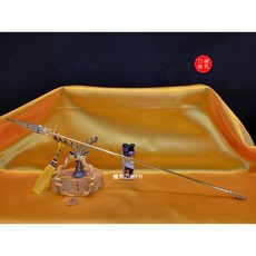 龍筑刀劍 太子槍 一尺三神明手拿 銅製鍍金銀款 可拆旋轉尾椎 七星劍 火尖槍 關刀, 1個