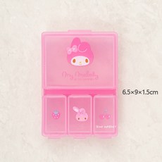韓國大創 Daiso 三麗鷗分格隨身收納盒 分裝小物收納 飾品收納盒 便攜藥盒, 1個, 美樂蒂 4格