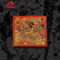 WAVECOMBAT 飛魚刺繡魔術貼，明紅地海水雲紋設計，個性士氣章, 1個, 【尺寸】9.2 x 8.3 CM